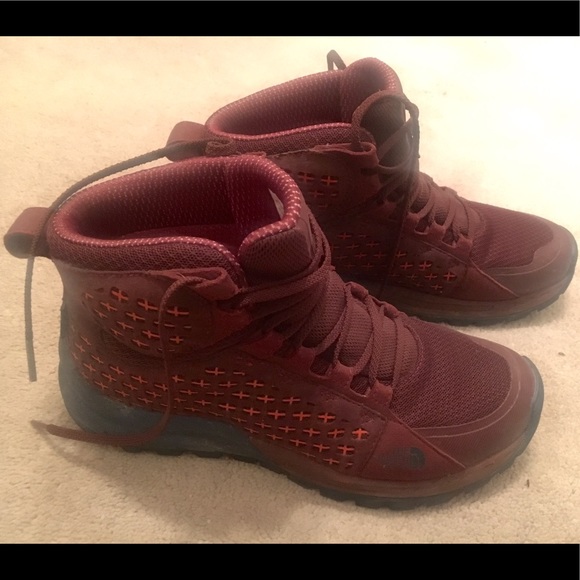 The North Face Shoes - North Face W Mountain Sneaker Mid Waterproof Boot